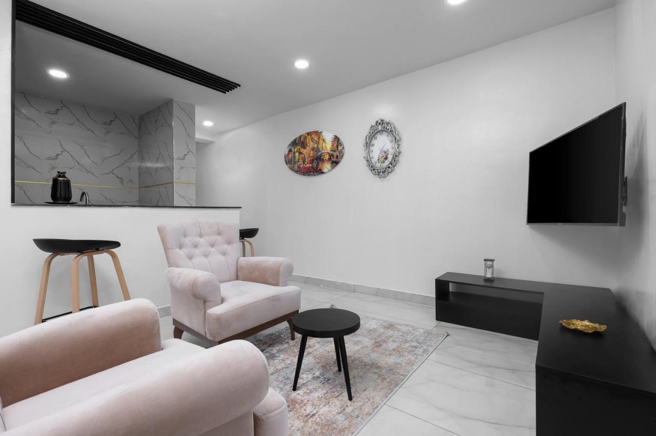 Bkt Cribs - Apartments & Suites Abuja Dış mekan fotoğraf